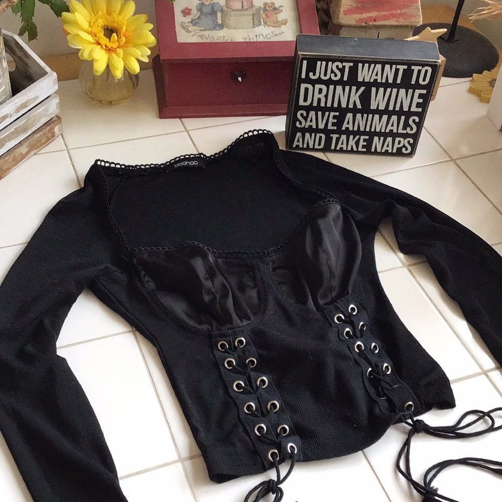 ‘Boohoo’ Black Lace-Up Long Sleeve Corset Top